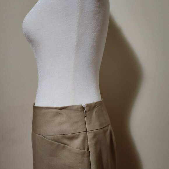 Nordstrom (HALOGEN) Hidden Zip Beige Straight Pencil Size 4 - Picture 2 of 3